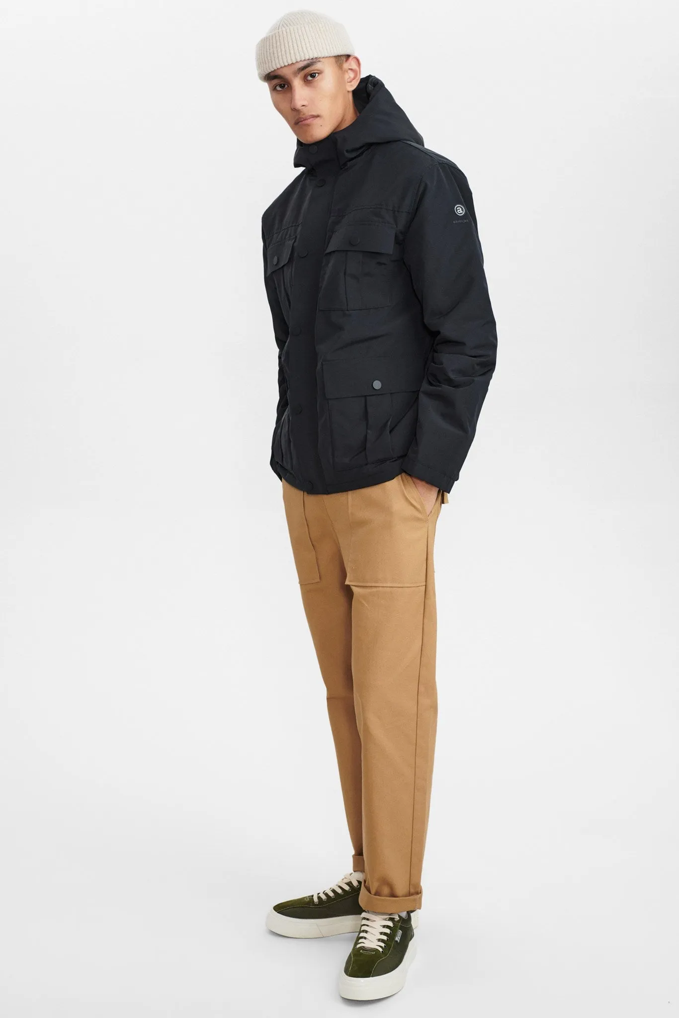 AKBENT SHORT NYLON JACKET - Caviar