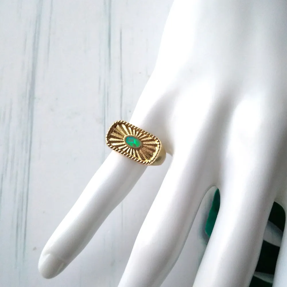 Deco Sunrays Opal Green Ring