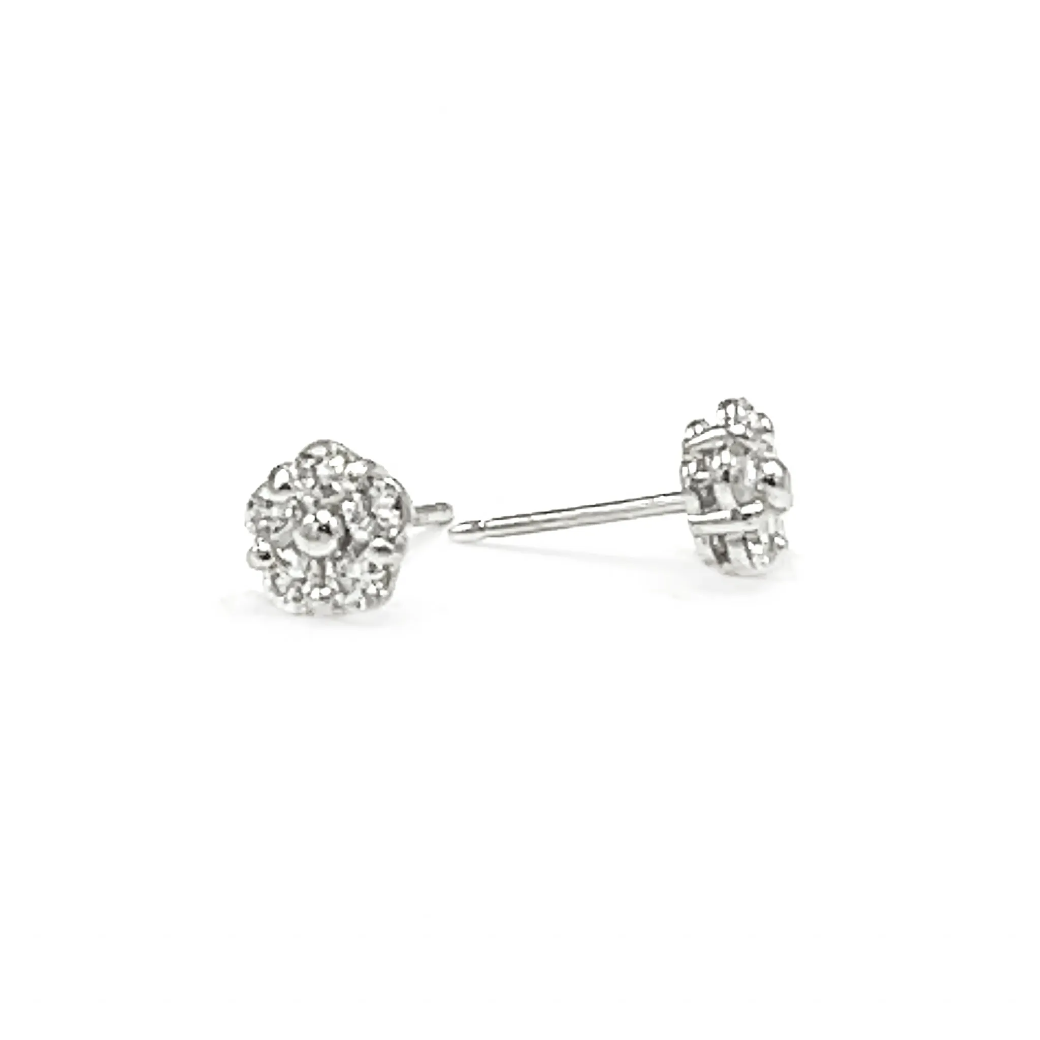 Diamond Cluster Floral Stud Earrings in 18 kt Gold