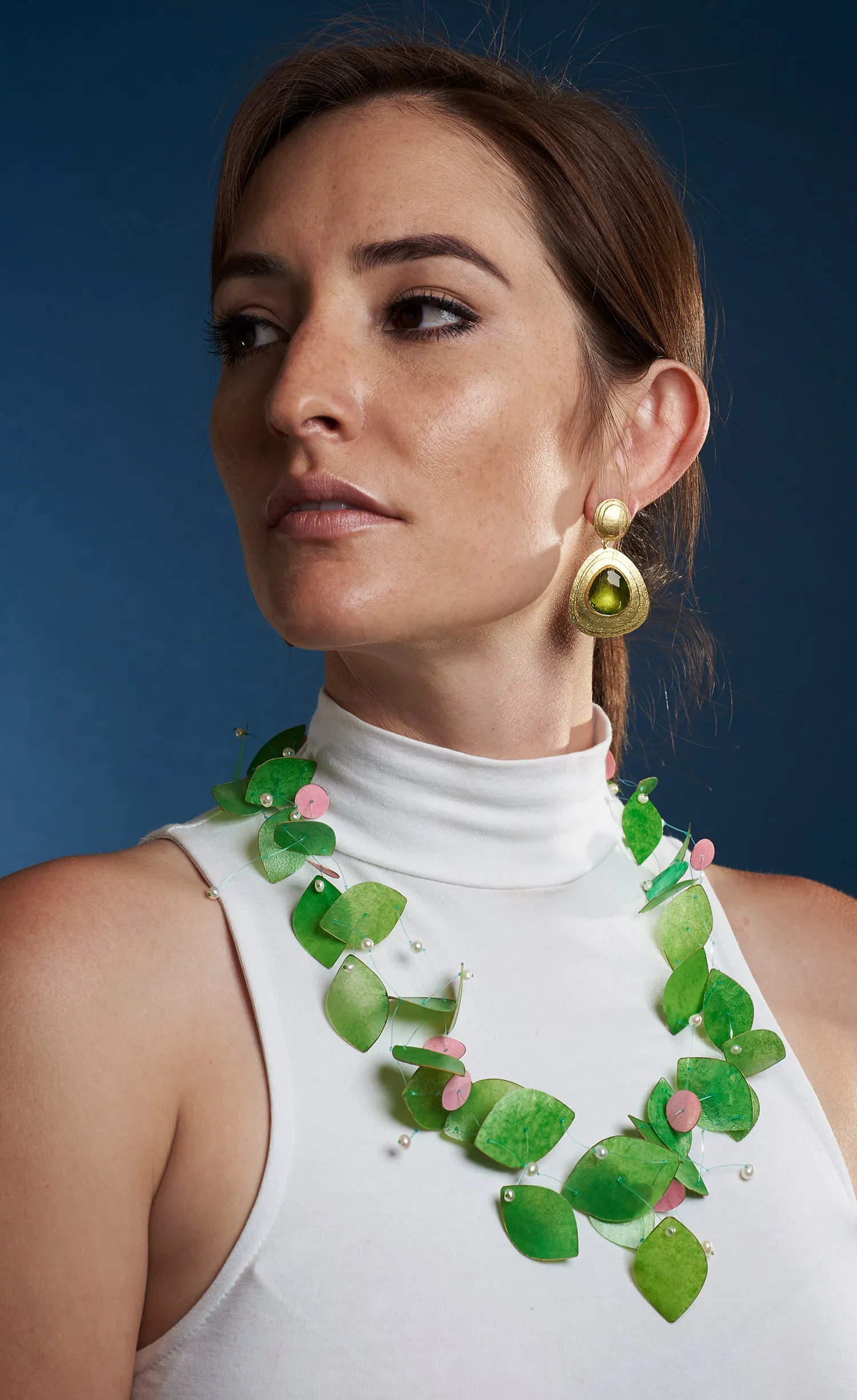 Green & Carnelian Short Parchment Necklace