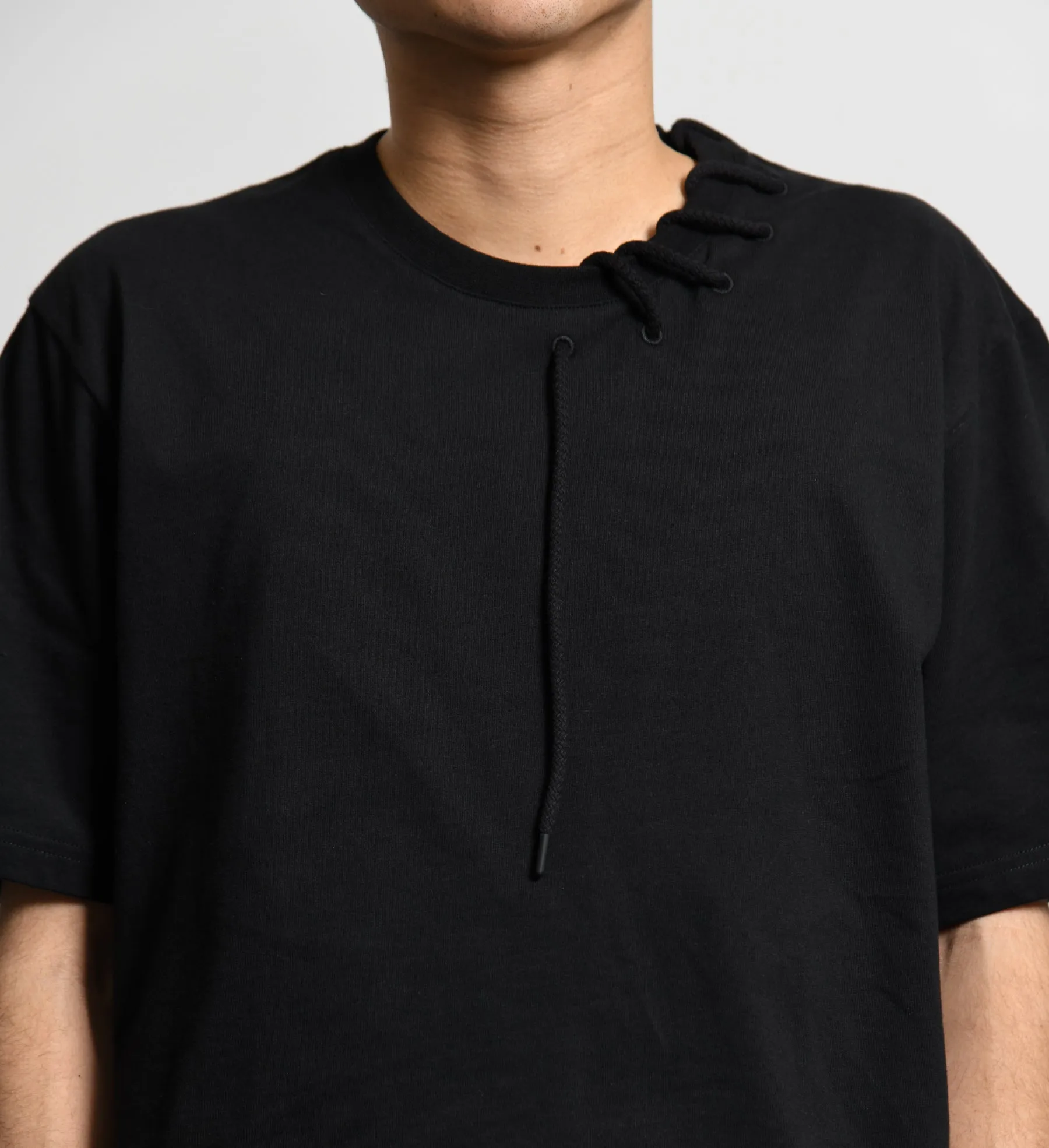 Laced Tee Black