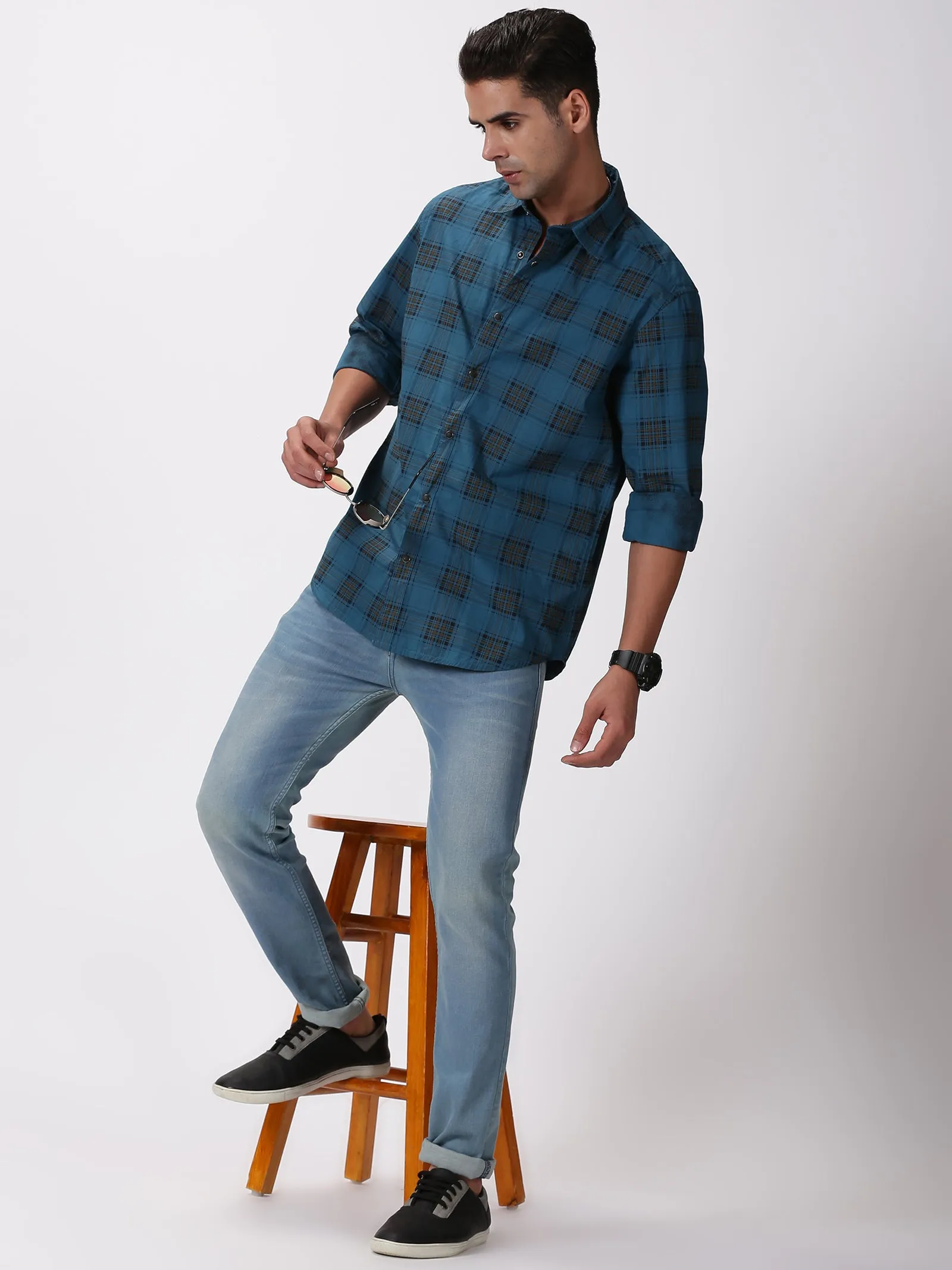 MEN'S BLUE CHECKS SLIM FIT SHIRT